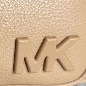 Michael Kors Cooper Medium size belt bag